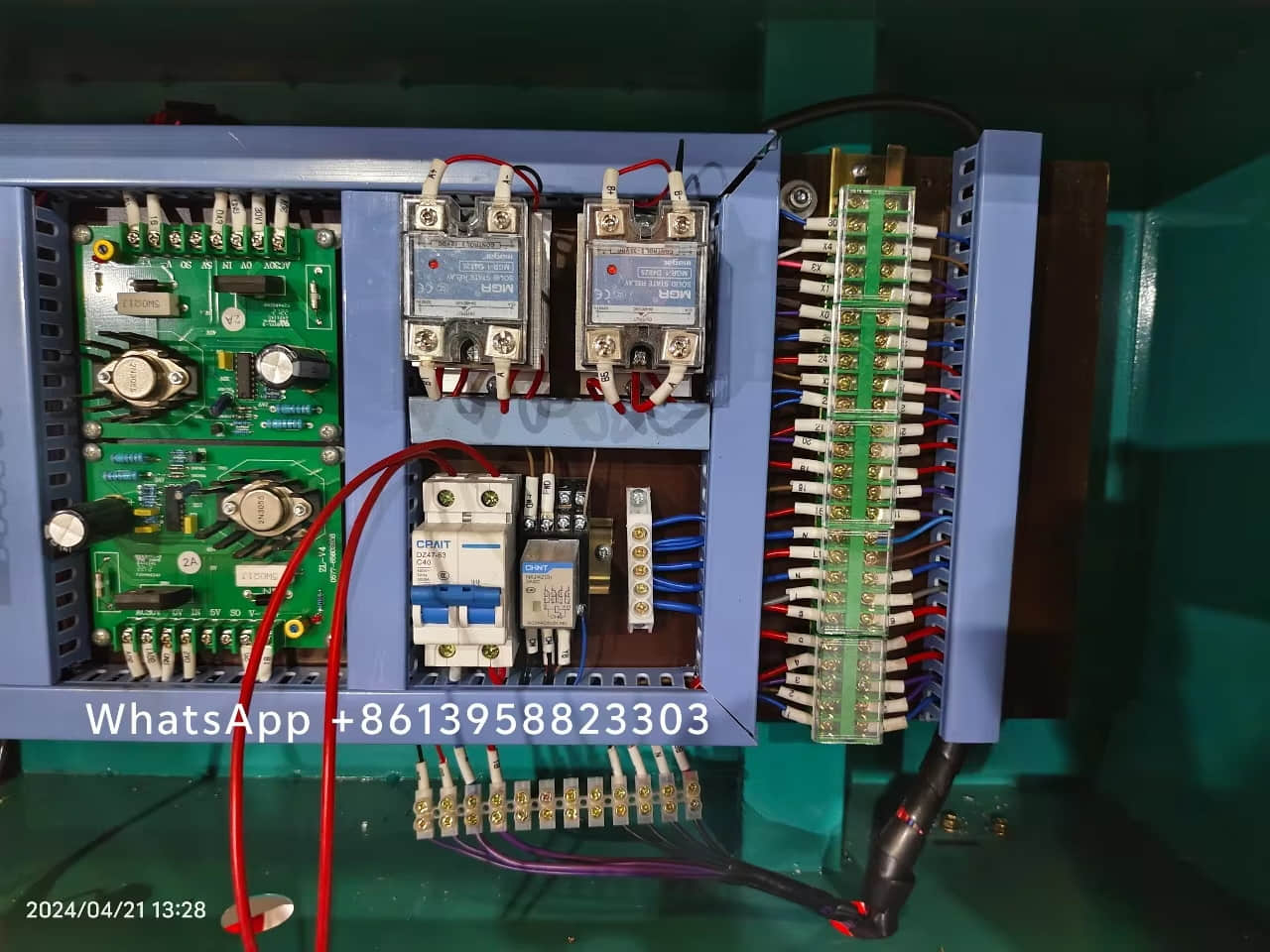 Máquina de costura de etiquetas adhesivas para películas retráctiles de PVC y PET Máquina de costura de etiquetas adhesivas para películas retráctiles de PVC y PET
