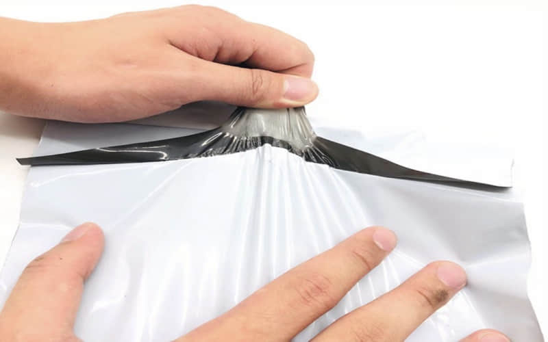 Máquina para fabricar bolsas compostables de PE Express de doble canal con cinta adhesiva Máquina para fabricar bolsas compostables de PE Express de doble canal con cinta adhesiva