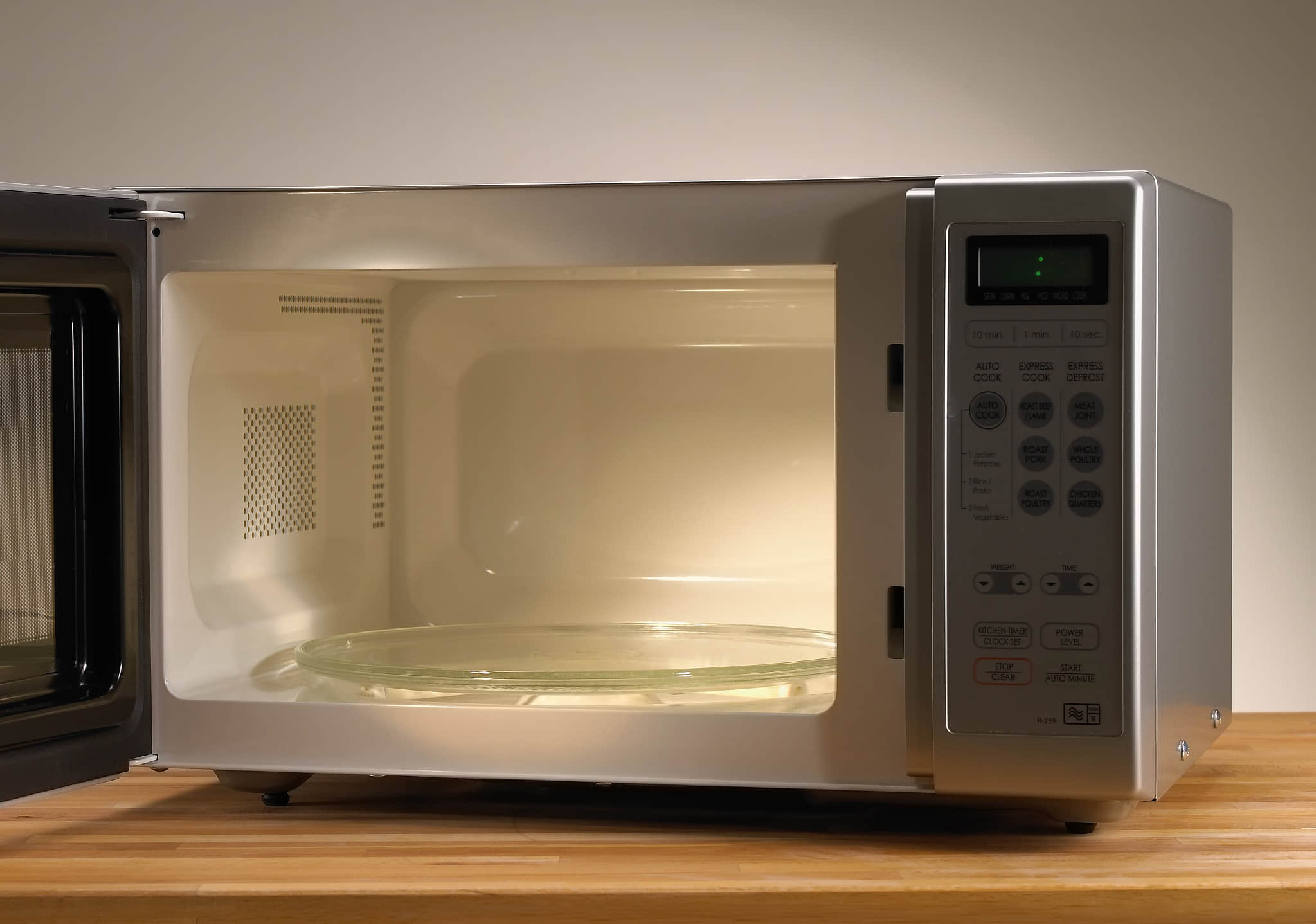 ¿Te enseñamos qué cajas de papel para alimentos se pueden meter en el microondas? ¿Te enseñamos qué cajas de papel para alimentos se pueden meter en el microondas?