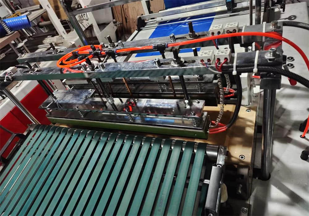 Máquina para fabricar fundas desechables de plástico PE para botas, tamaño 38-45, impermeables