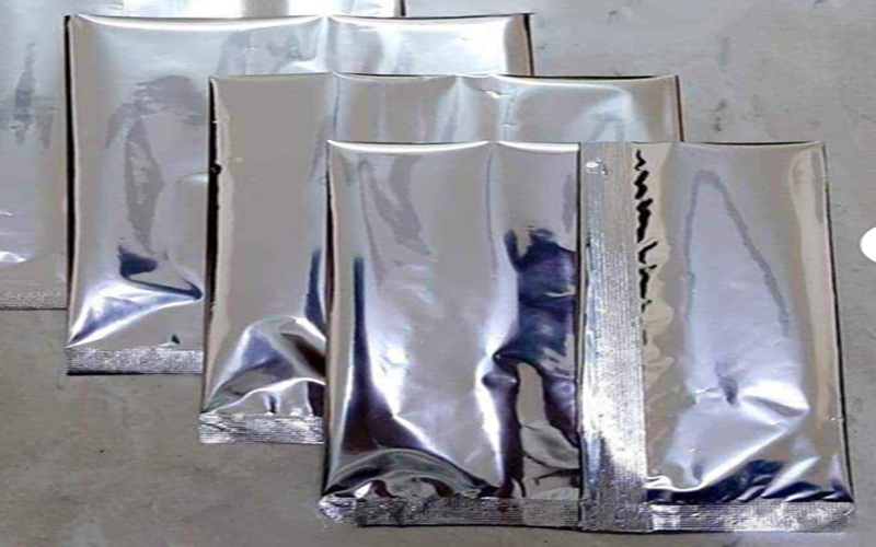 Bolsas de Papel Aluminio Selladas Centralmente: Estructura, Proceso y Parámetros Técnicos
